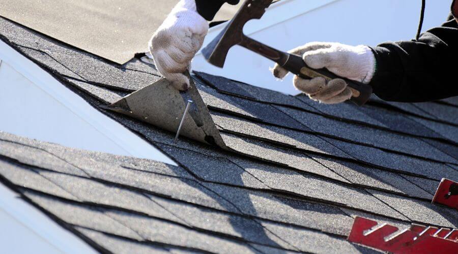 Professional residential roofers in Forrest, IL